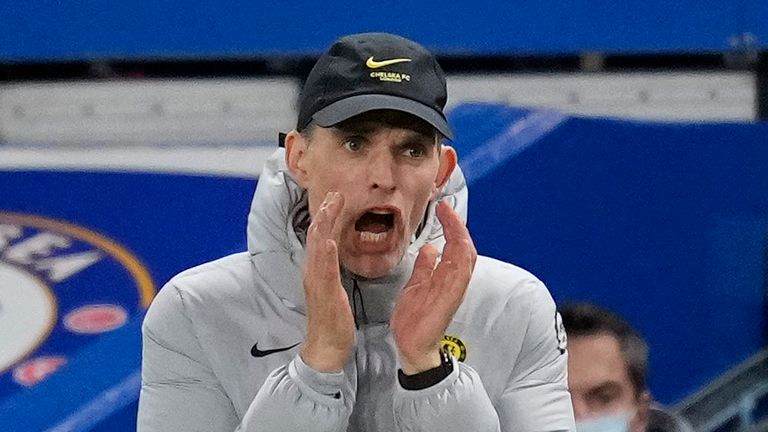 Chelsea...s head coach Thomas Tuchel shouts out during the English Premier League soccer match between Chelsea and Liverpool at Stamford Bridge in London, Sunday, Jan. 2, 2022. (AP Photo/Matt Dunham)