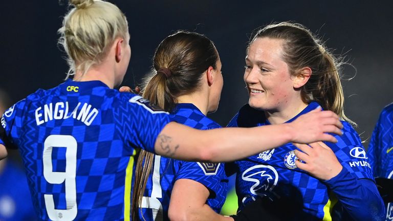 Erin Cuthbert scores Chelsea&#39;s second against West Ham