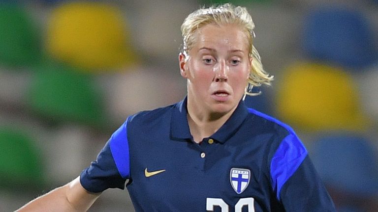 Finland international Eveliina Summanen has joined Tottenham Women