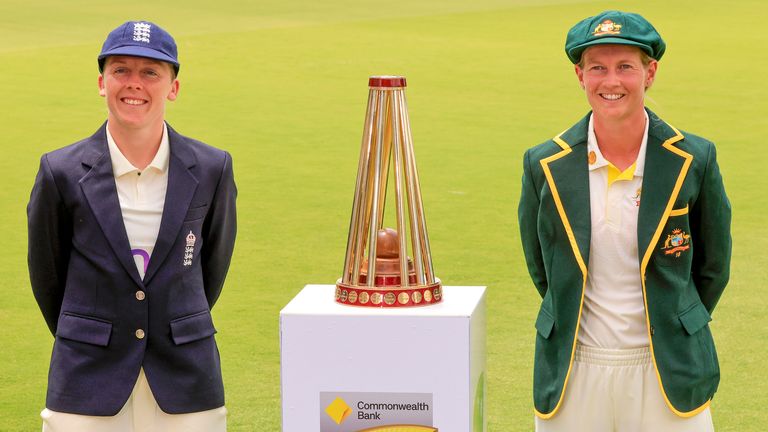 England's Heather Knight and Australia's Meg Lanning, Women's Ashes (Getty)