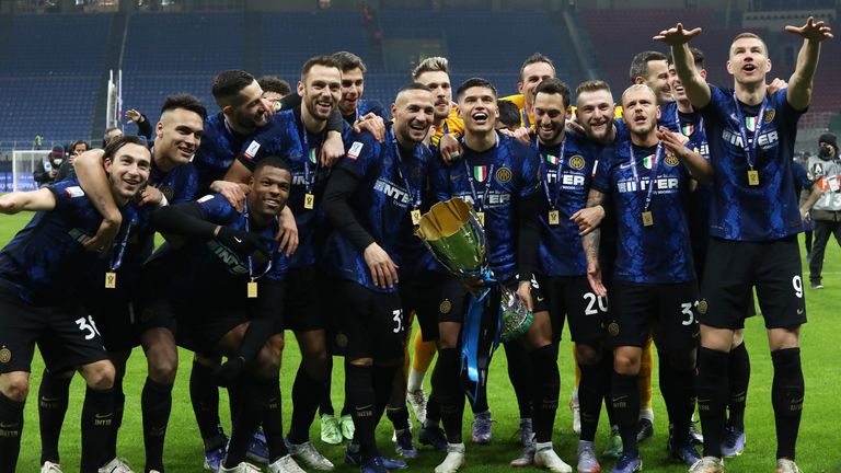 Inter Milan celebrate after their Italian Super Cup victory