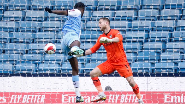 Jean-Philippe Mateta makes it 2-1 to Crystal Palace