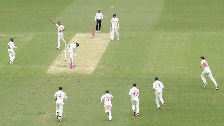 Mitchell Starc wants to be the only Australian fast bowler to play all five Ashes Tests 