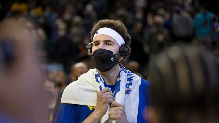 Golden State Warriors&#39; Klay Thompson talks to the media after an NBA basketball game against the Cleveland Cavaliers in San Francisco, Sunday, Jan. 9, 2022. (AP Photo/John Hefti)


