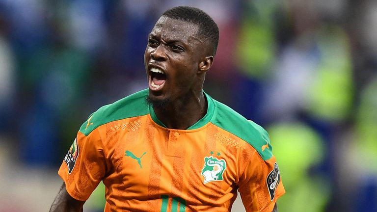 Nicolas Pepe celebrates scoring Ivory Coast's second goal against Sierra Leone