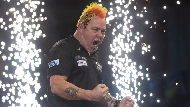 Peter Wright faces fellow countryman Gary Anderson in Sunday night's main event
