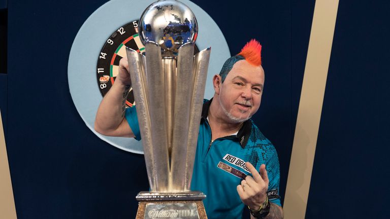 WILLIAM HILL WORLD DARTS CHAMPIONSHIP 2022.ALEXANDRA PALACE,.LONDON.PIC;LAWRENCE LUSTIG.FINAL.PETER WRIGHT V MICHAEL SMITH.PETER WRIGHT WINS