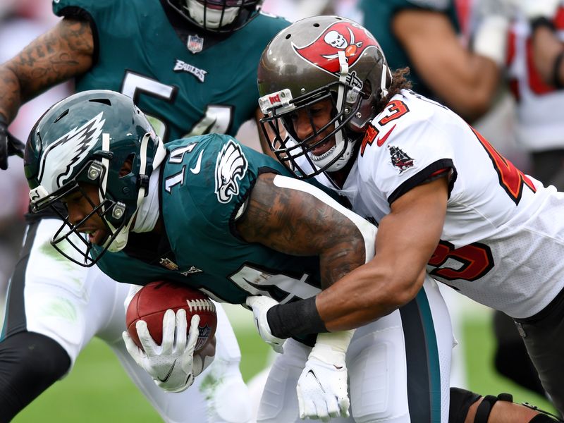 Bucs 31-15 victory over Eagles moves them to divisional round