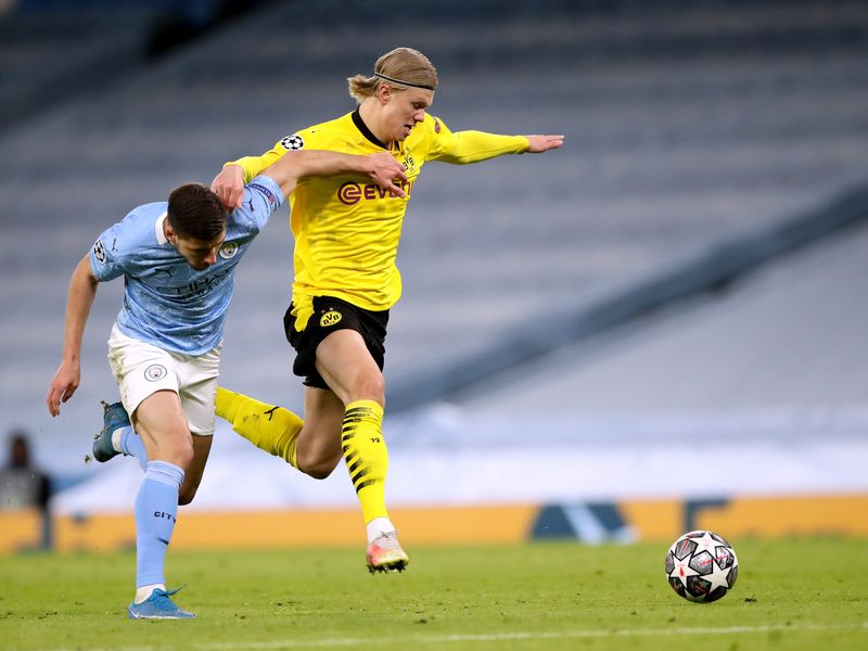 Manchester City sign Julian Alvarez, nicknamed 'The Spider', from River  Plate on a five-and-a-half-year deal - Eurosport