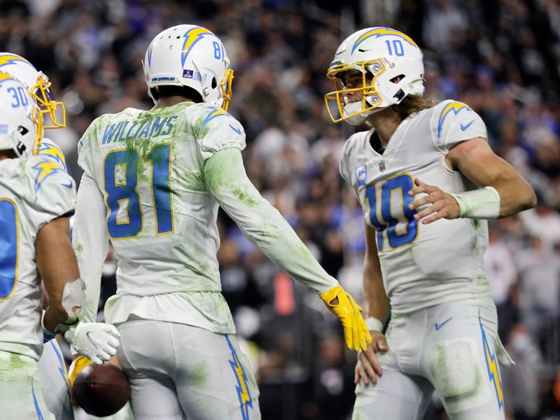 Chargers Final Score: Chargers 32, Raiders 35 - Bolts From The Blue