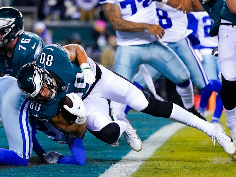 Prescott throws 5 TD passes in Cowboys' romp over Eagles – KGET 17