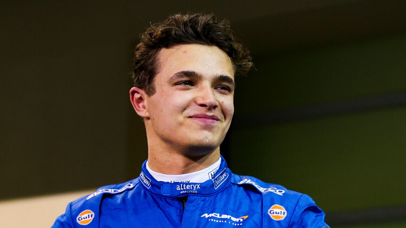 Lando Norris signs new contract to 2025 as McLaren ward Formula 1