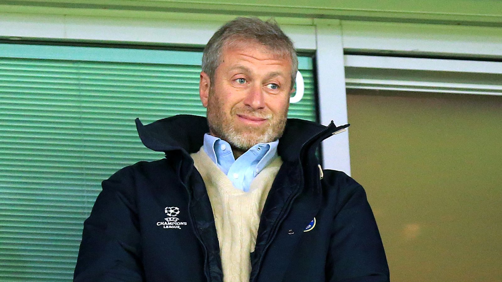 Chelsea owner Roman Abramovich 'trying to broker peace' between Russia & Ukraine..