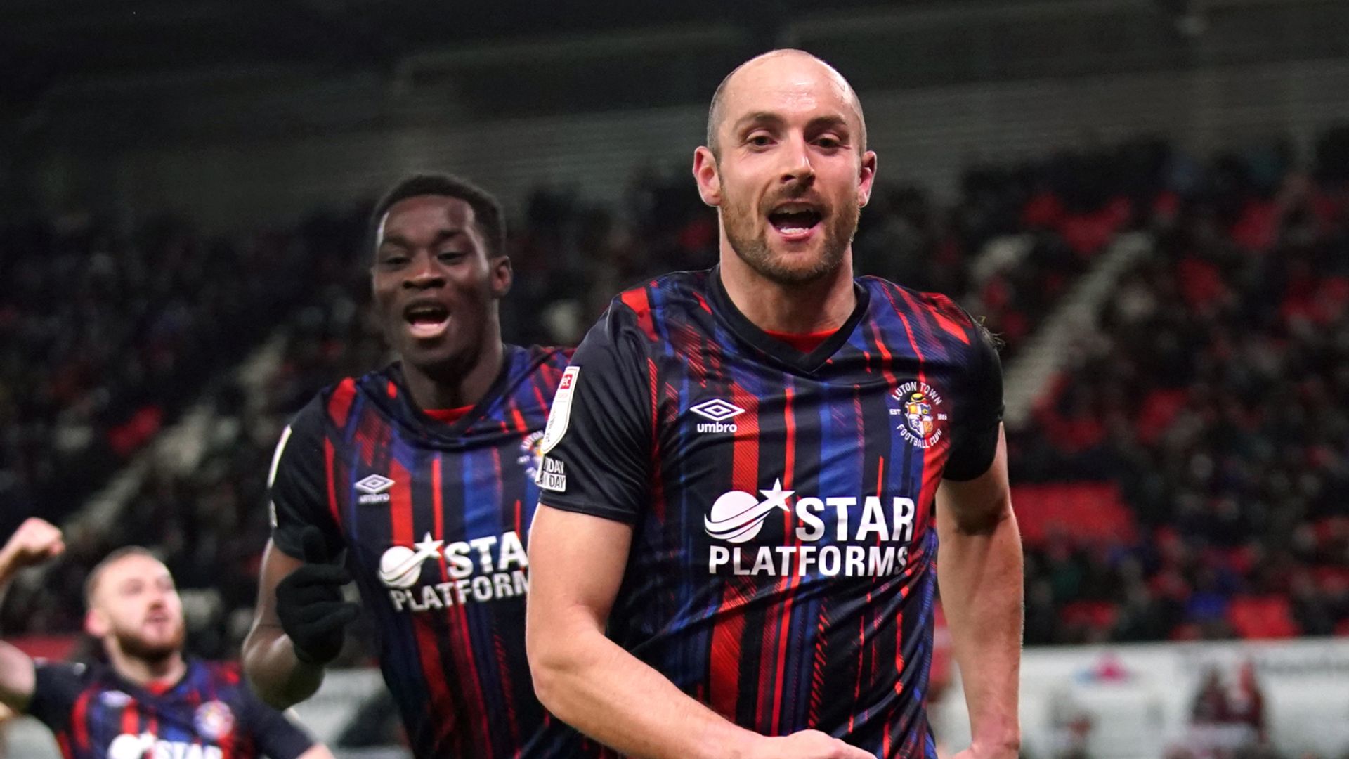 Luton beat Stoke to maintain play-off surge