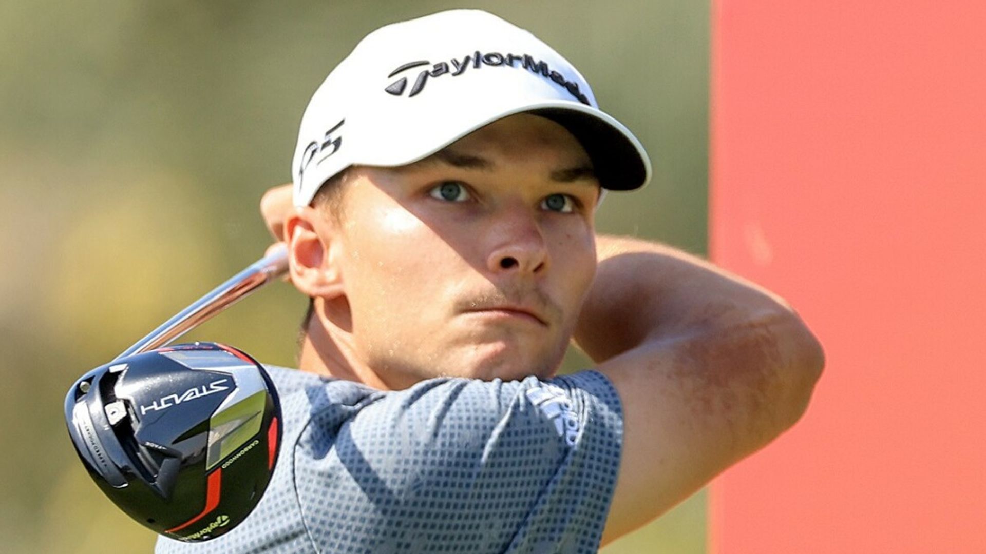 Hojgaard three clear of Law after birdie barrage