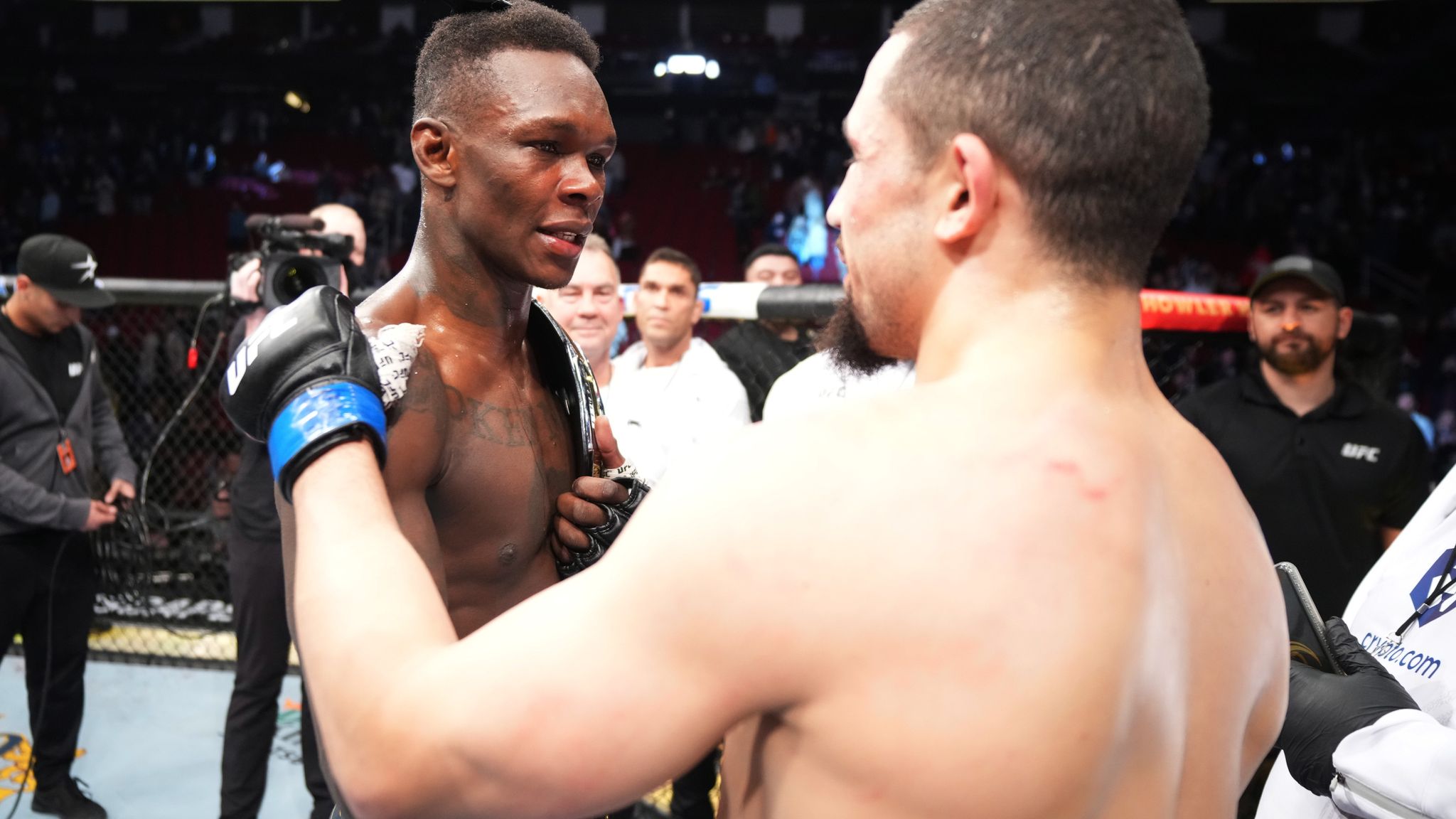 UFC 271 Israel Adesanya overcomes Robert Whittaker on points to retain middleweight title MMA News Sky Sports