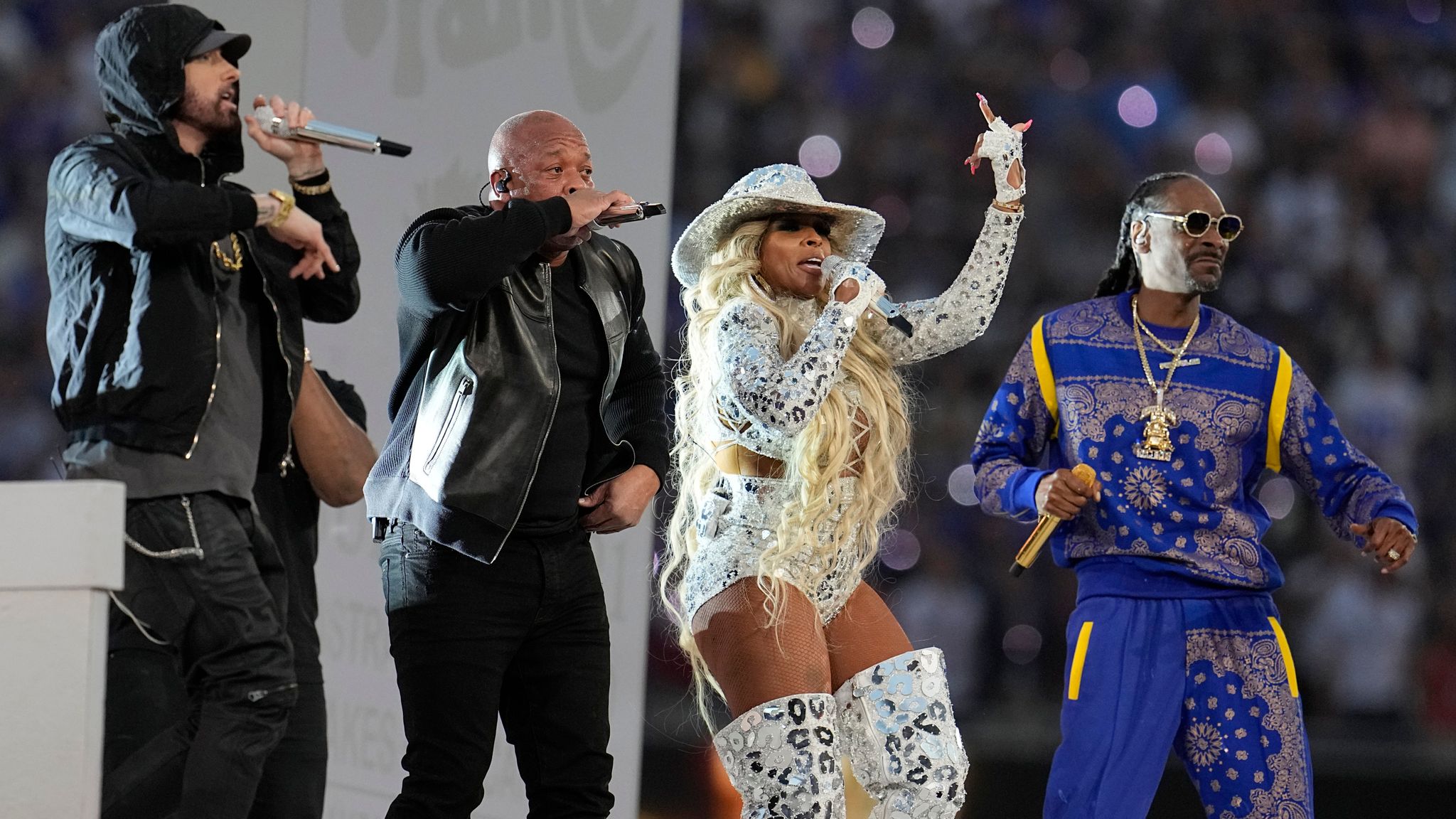 Super Bowl LVI: WATCH Mary J. Blige's Halftime Show Highlights 