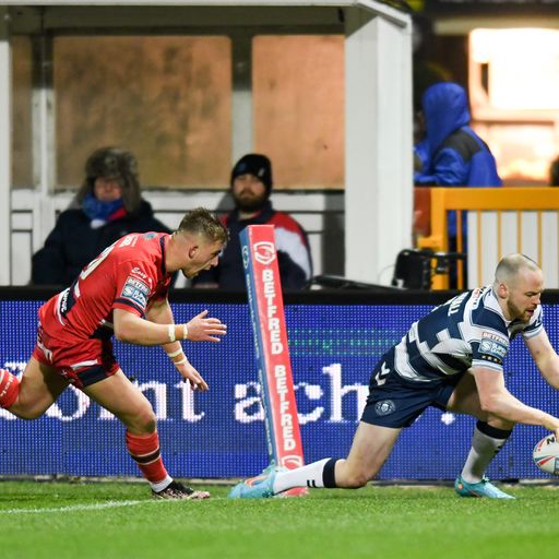 Marshall stunner helps Warriors begin new era with win