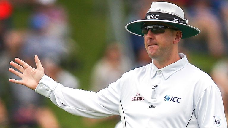 Michael Gough, umpire (Getty Images)