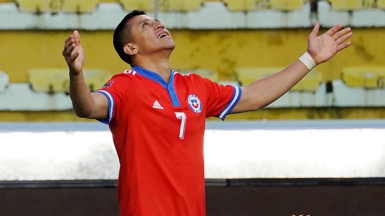 Alexis Sánchez anotó dos veces para que Chile se mantuviera a la caza de Qatar 2022 con triunfo 3-2 sobre Bolivia