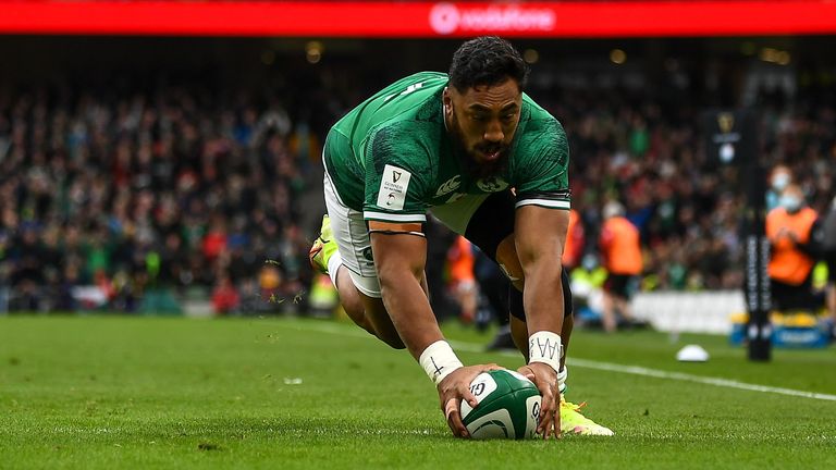 Bundee Aki gave Ireland the perfect start with a try in the third minute 