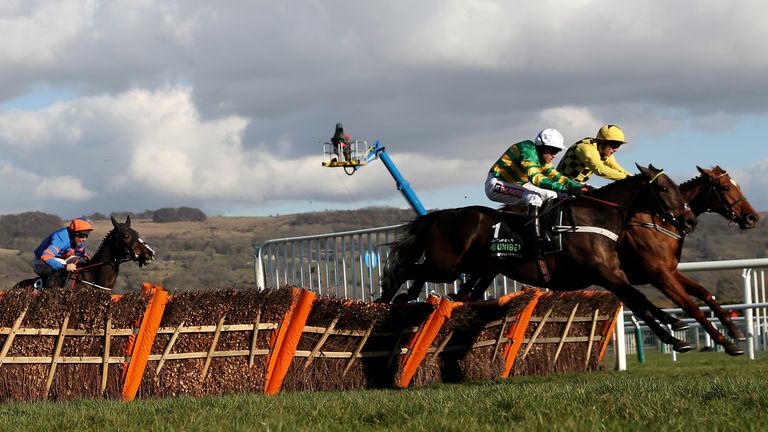 Buveur D & # 39; Air and Barry Geraghty see off the threat of Melon to land the Champion Hurdle.