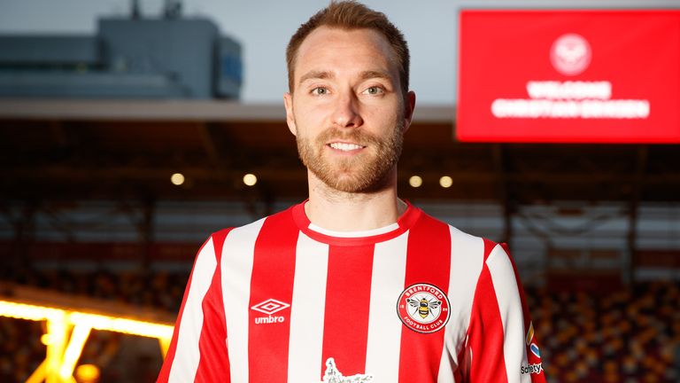 Brentford new signing at the Brentford Community Stadium (Credit: obfcp.co.uk/Mark D Fuller)