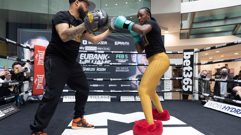 BOXXER OPEN TRAINING 2-2-2022.CAPITOL CENTRE ,CARDIFF.WALES.PIC LAWRENCE LUSTIG.CLARISSA SHIELDS WITH TRAINER ROY JONES JR PERFORMS A PUBLIC WORKOUT BEFORE HIS CONTEST ON THE EUBANK- WILLIAMS FIGHT CARD PROMOTED BY BEN SHALOM FOR BOXXER ON SKY SPORTS ON SATURDAY 5TH FEBRUARY