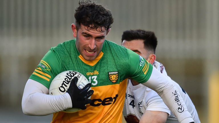 Paddy McBrearty of Donegal in action against Ryan Houlihan of Kildare