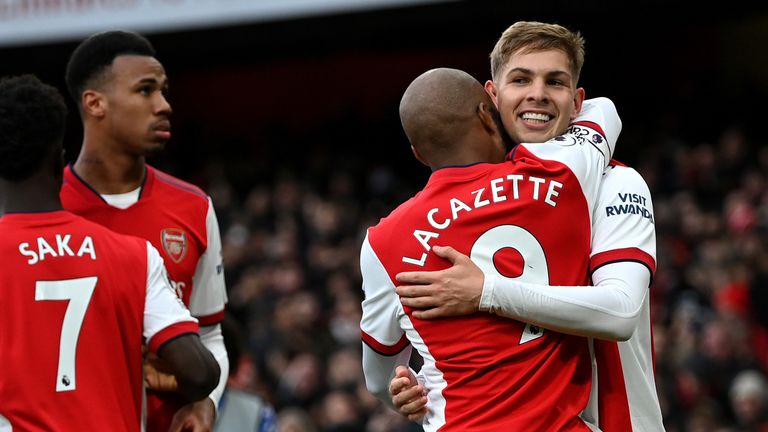 Emile Smith Rowe celebrates with teammates after scoring the opening goal of the game