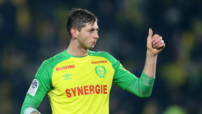 In this his picture taken on Jan. 14, 2018,  Argentine soccer player, Emiliano Sala, of the FC Nantes club, western France, gives a thumbs up during a soccer match against PSG in Nantes, France.