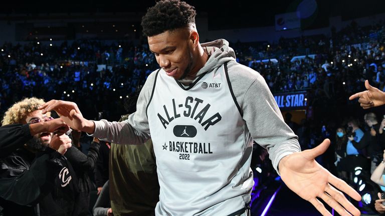 Giannis Antetokounmpo walks onto the court during NBA All-Star Practice 