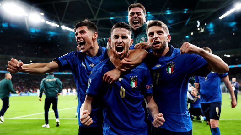 DO NOT USE - SJA Awards photo gallery cover image - Soccer Football - Euro 2020 - Semi Final - Italy v Spain - Wembley Stadium, London, Britain - July 6, 2021 Italy&#39;s Jorginho celebrates after he scores the winning penalty during the shoot-out Pool via REUTERS/Carl Recine     TPX IMAGES OF THE DAY