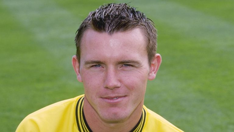 Aug 1996: A portrait of Joey Beauchamp of Oxford United Football Club taken during the club photocall. Mandatory Credit: Phil Cole/Allsport UK