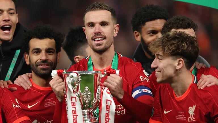 Jordan Henderson and his team-mates pose with the Carabao Cup