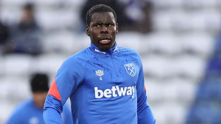 Kurt Zouma warms up for West Ham&#39;s game at Leicester