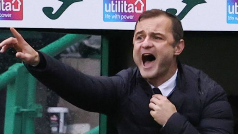 Hibernian manager Shaun Maloney 