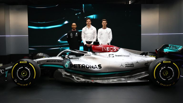 Mercedes reveals Lewis Hamilton's 2022 F1 car - ESPN