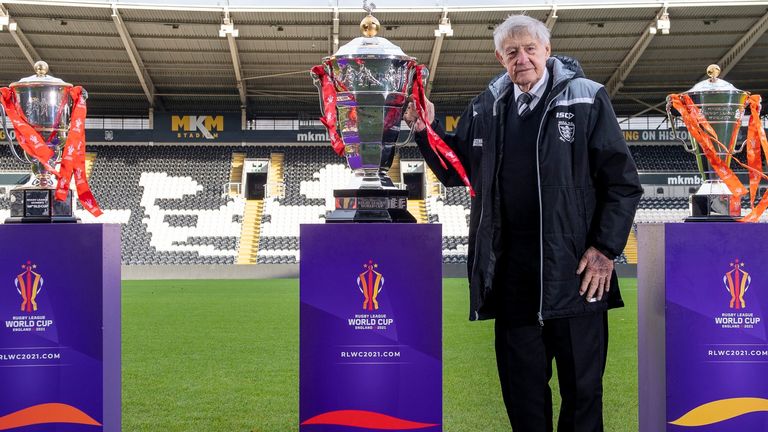 Johnny Whiteley with the Rugby League World Cup Trophies at the Hull FC stadium