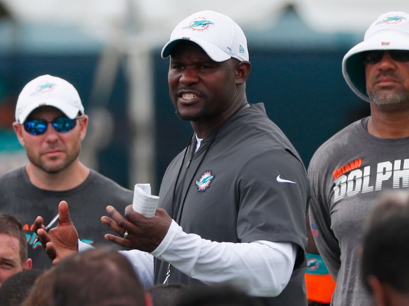 Miami Dolphins hire Mike McDaniel as new head coach to replace Brian Flores  | NFL News | Sky Sports