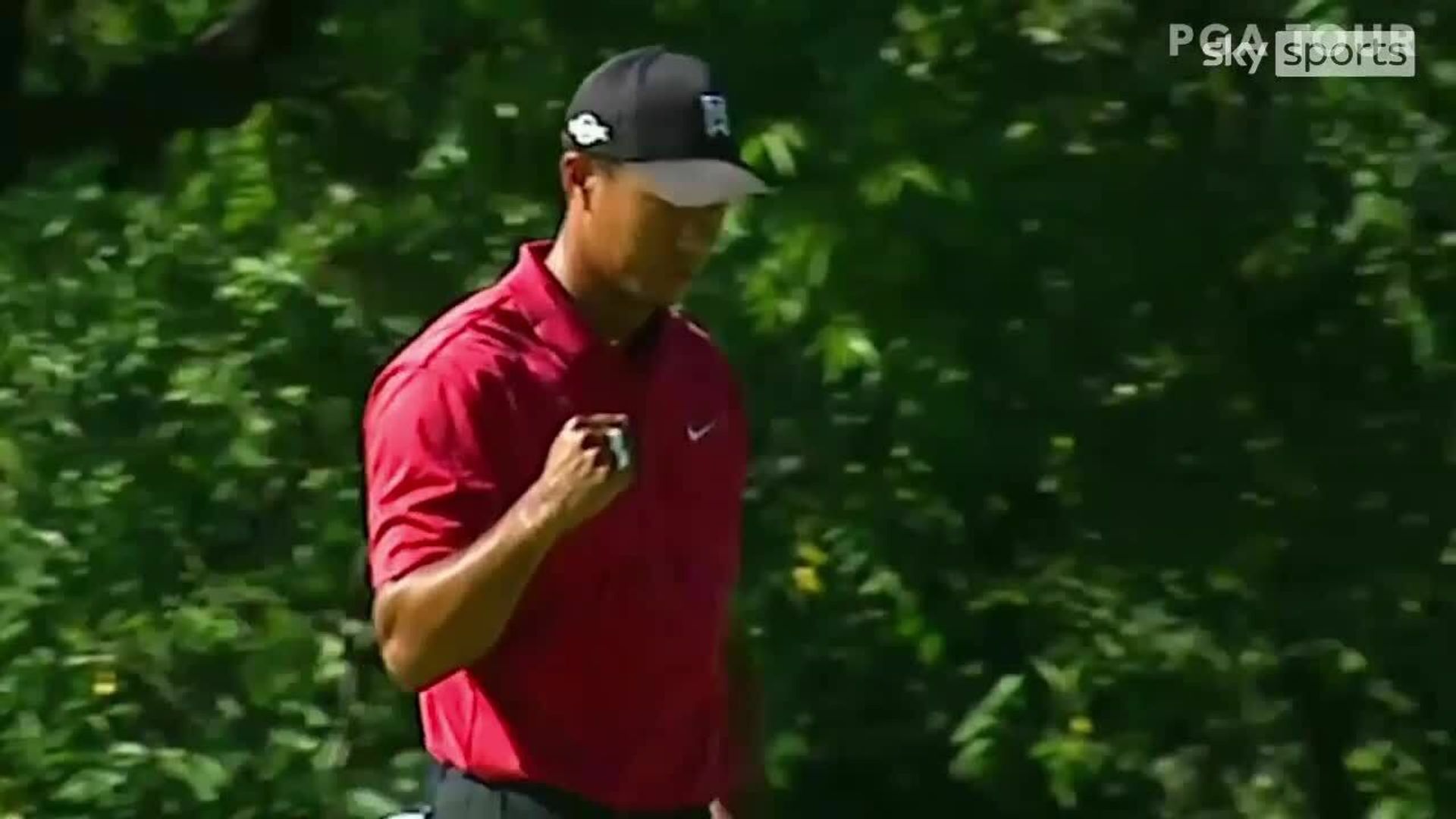 Tiger's most memorable putts ever!