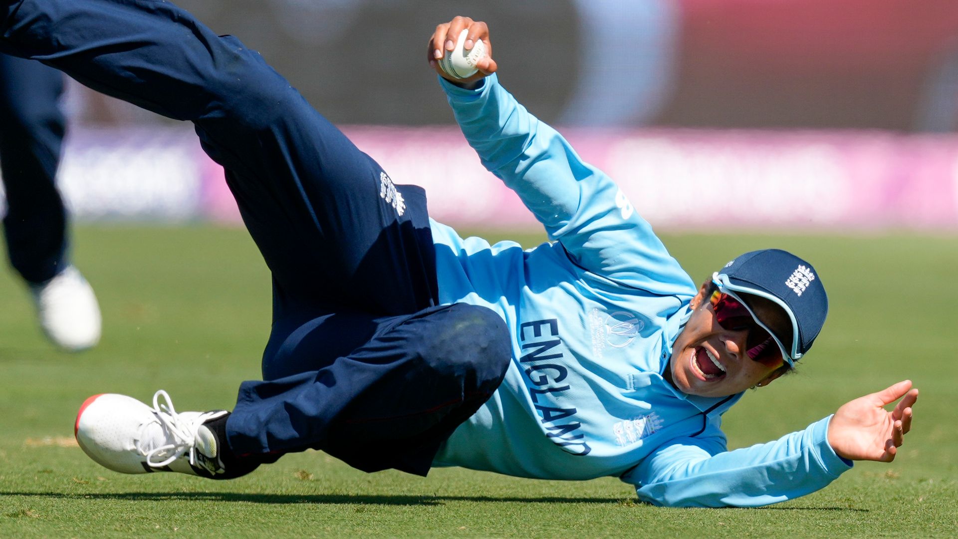 England 'took their opportunities' | Knight: Our mentality was great