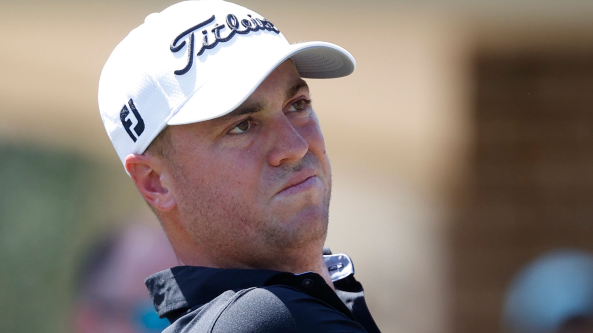 Thomas three back as Riley races into Valspar lead