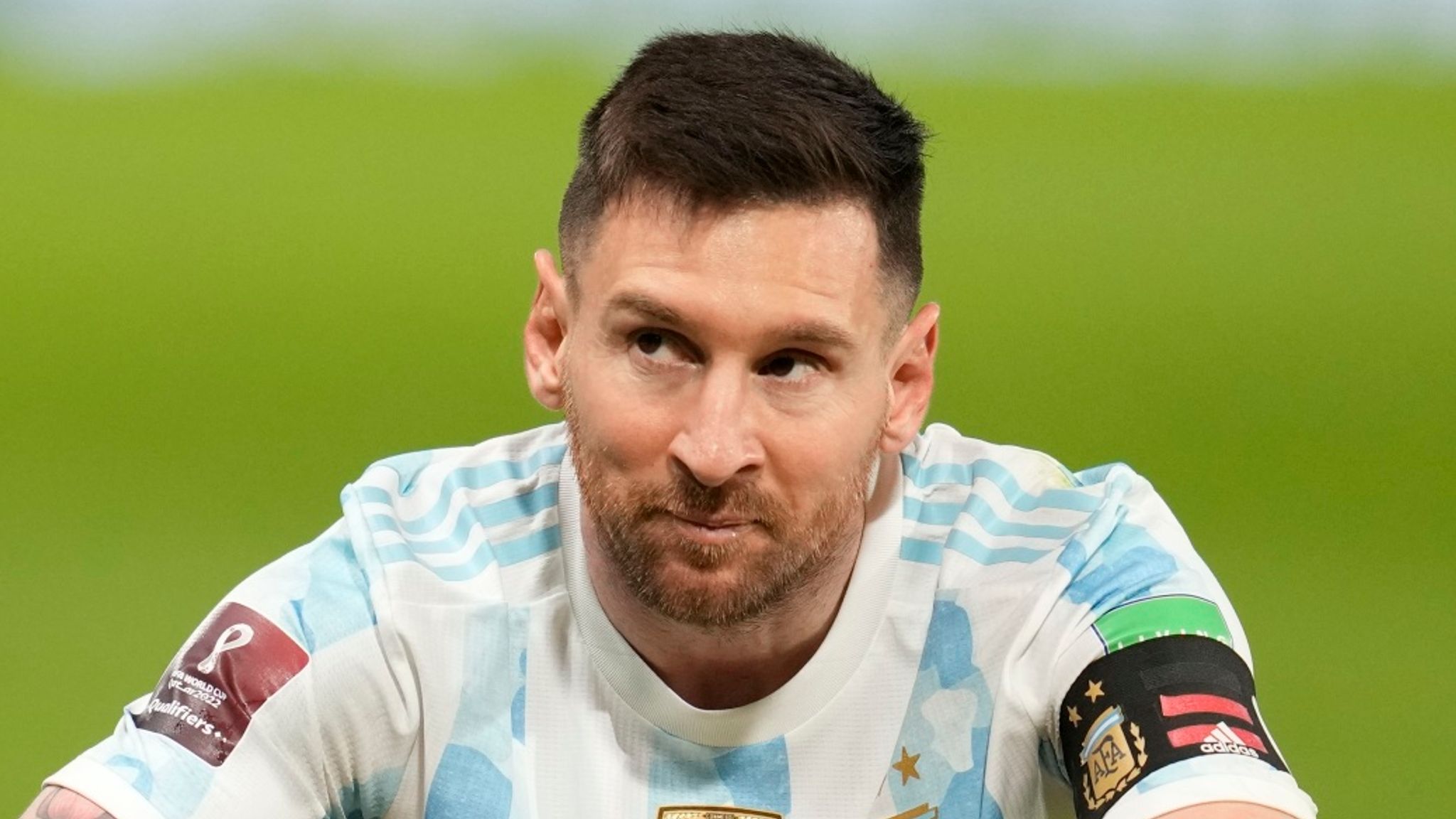 Messi gợi ý về việc giải nghệ sau World Cup trong trận đấu cuối cùng của anh ấy ở Argentina