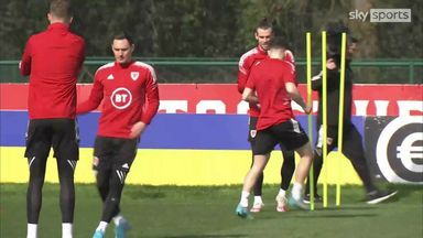 Bale and Ramsey train with fully fit Wales squad