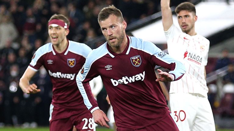 Andriy Yarmolenko scores the winner for West Ham