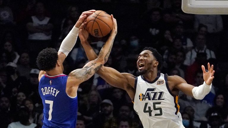 Highlights of the clash between the Utah Jazz and the Los Angeles Clippers in Week 24 of the NBA.