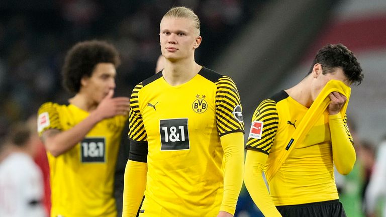 Borussia Dortmund fell further behind Bayern Munich in the Bundesliga title race