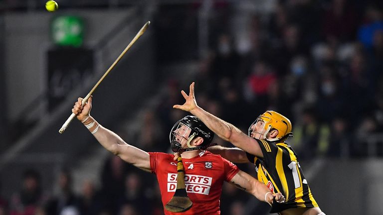 26 March 2022; Damien Cahalane of Cork in action against Billy Ryan of Kilkenny during the Allianz Hurling League Division 1 Semi-Final match between Cork and Kilkenny at P..irc Ui Chaoimh in Cork. Photo by Piaras .. M..dheach/Sportsfile