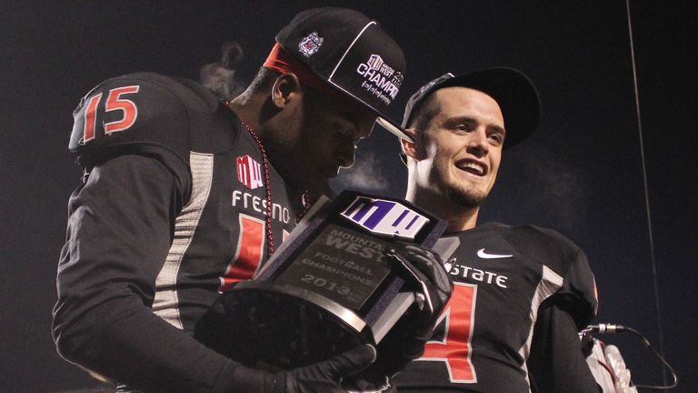 Davante Adams (L) and Derek Carr (R), former college team-mates for Fresno State, will be reunited in Las Vegas